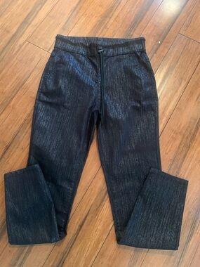 Women’s Black Shimmery Skinny Jeans